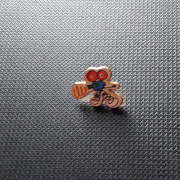 Very Rare enamel pins (2) movie camera on tripod - Picture 3 of 10